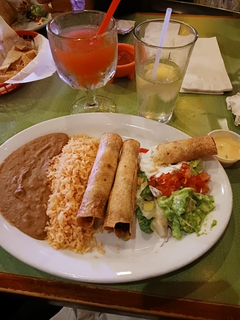 Mi Casa Mexican Grill photo 3