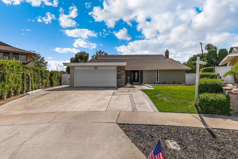 Orange County, CA Real Estate Carrie Craig photo 2