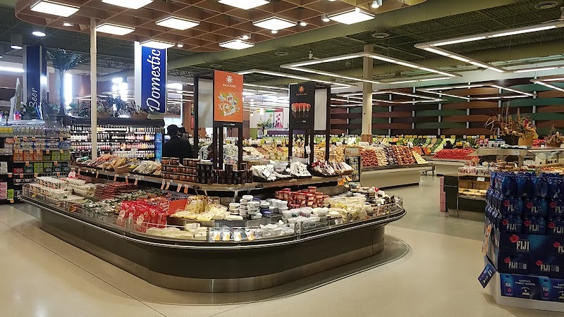 Pete's Fresh Market #6 - Cermak & Rockwell photo 2