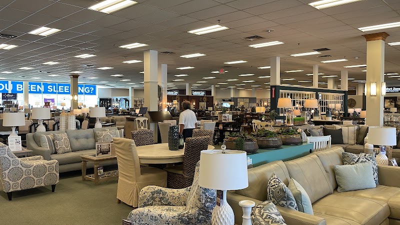 Raymour & Flanigan Furniture and Mattress Showroom & Outlet photo 3