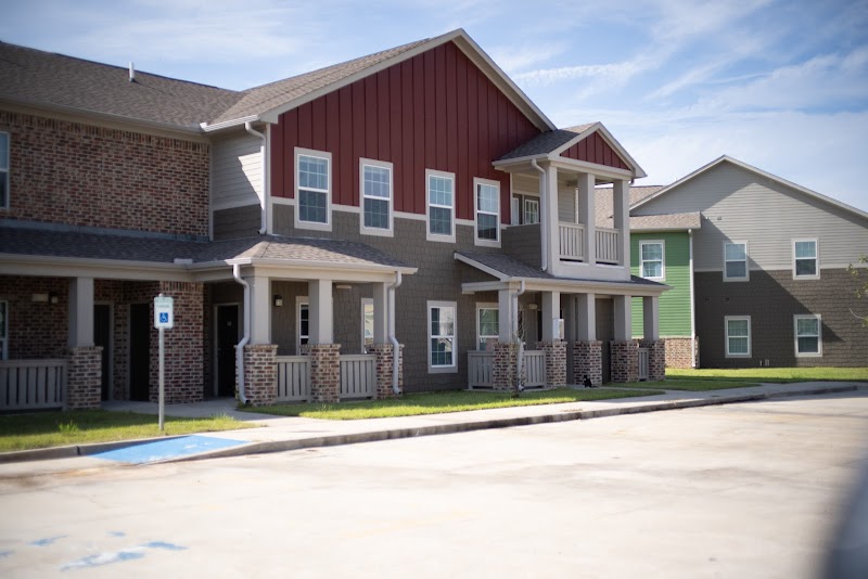 Velma Jeter Manor photo 3