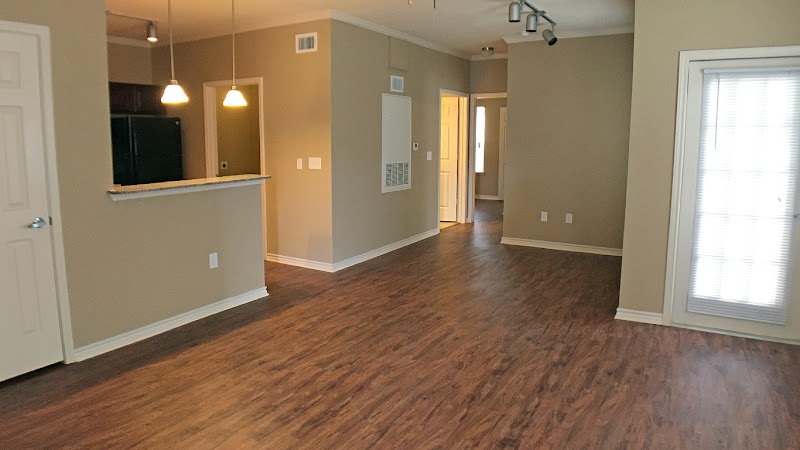 Whispering Oaks photo 3